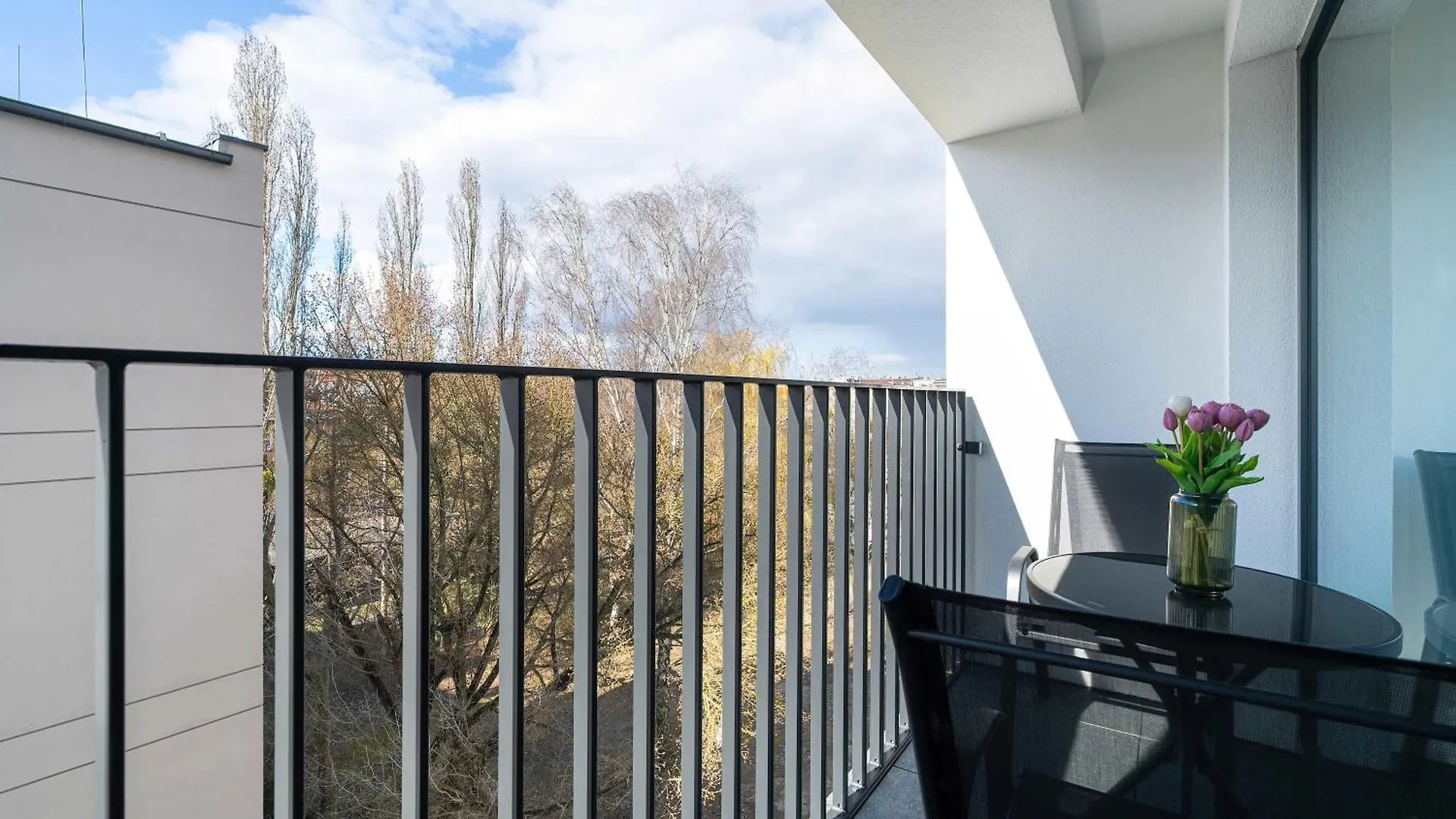 Comfortable Apartment With Air Conditioning By Renters Prestige Poznań
